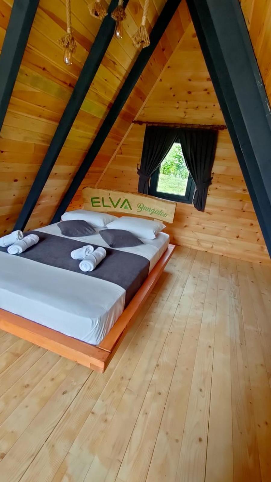 Elva Chaletu *
